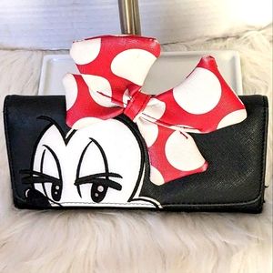 Disney ❤️ Loungefly❤️ Wallet - Minnie Mouse 3D Bow EUC 🔥